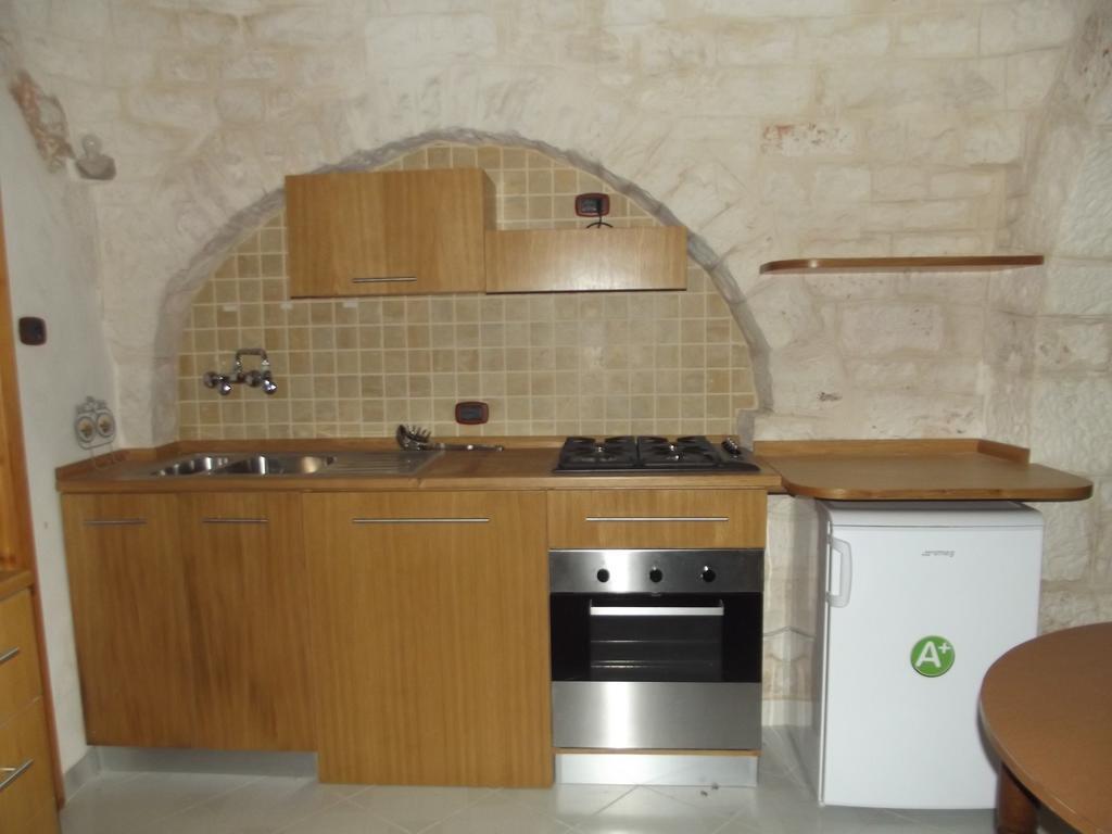 Trulli Manuela Villa โลโกโรตอนโด ภายนอก รูปภาพ